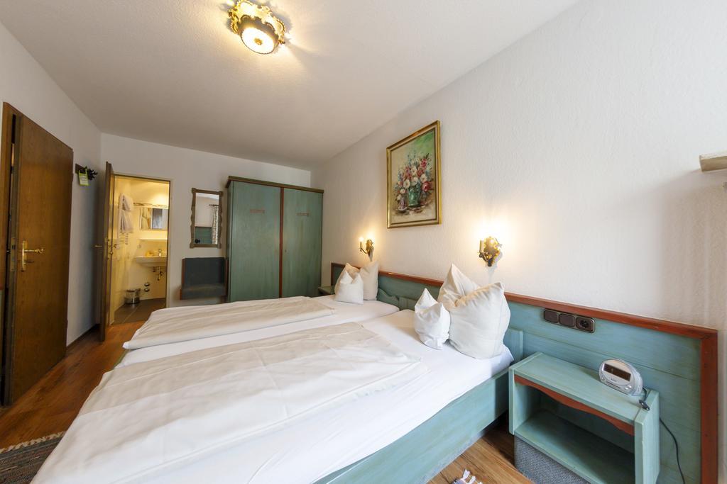 גרמיש-פרטנקירכן Hotel & Gasthof Fraundorfer מראה חיצוני תמונה