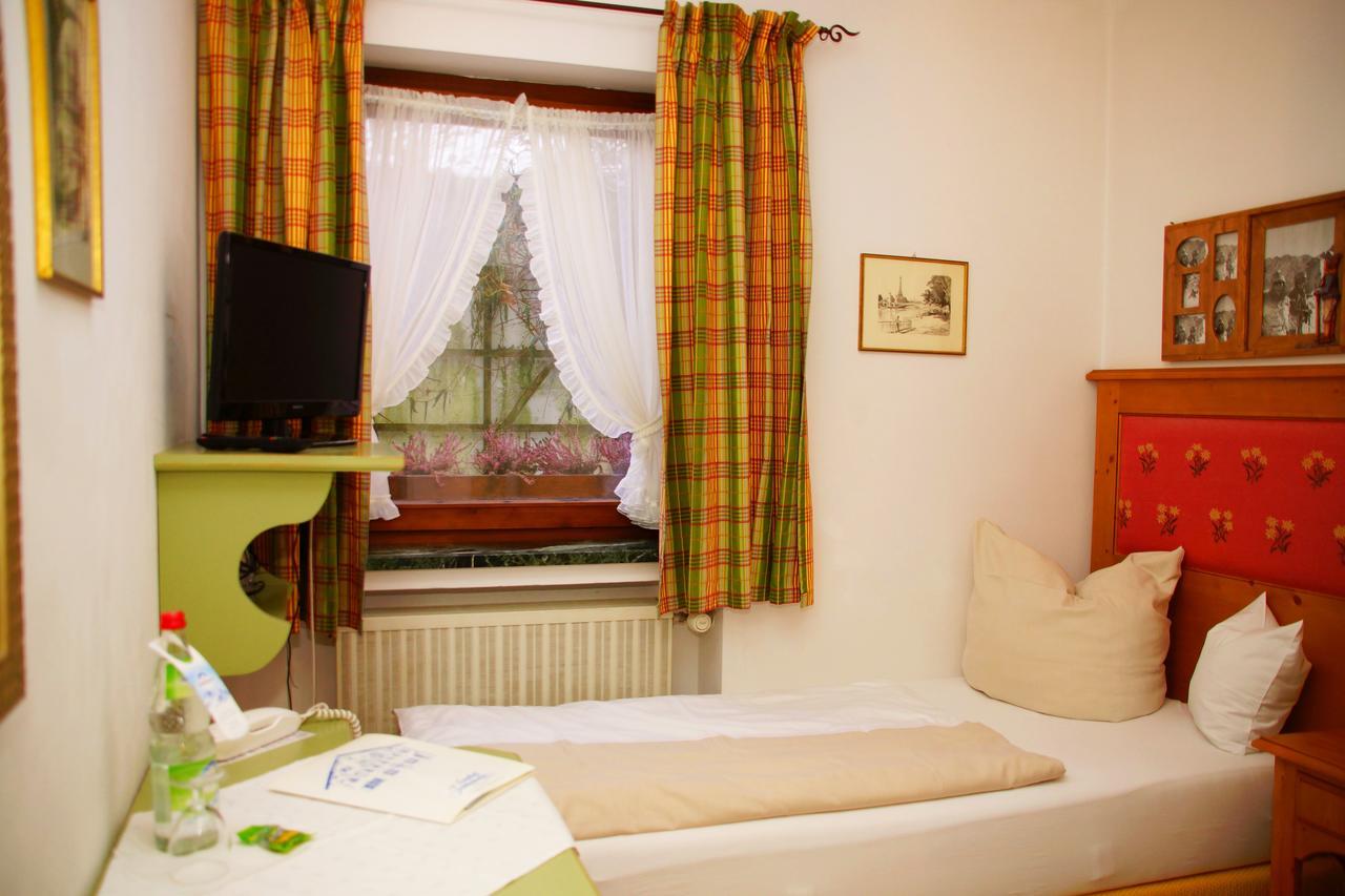 גרמיש-פרטנקירכן Hotel & Gasthof Fraundorfer מראה חיצוני תמונה