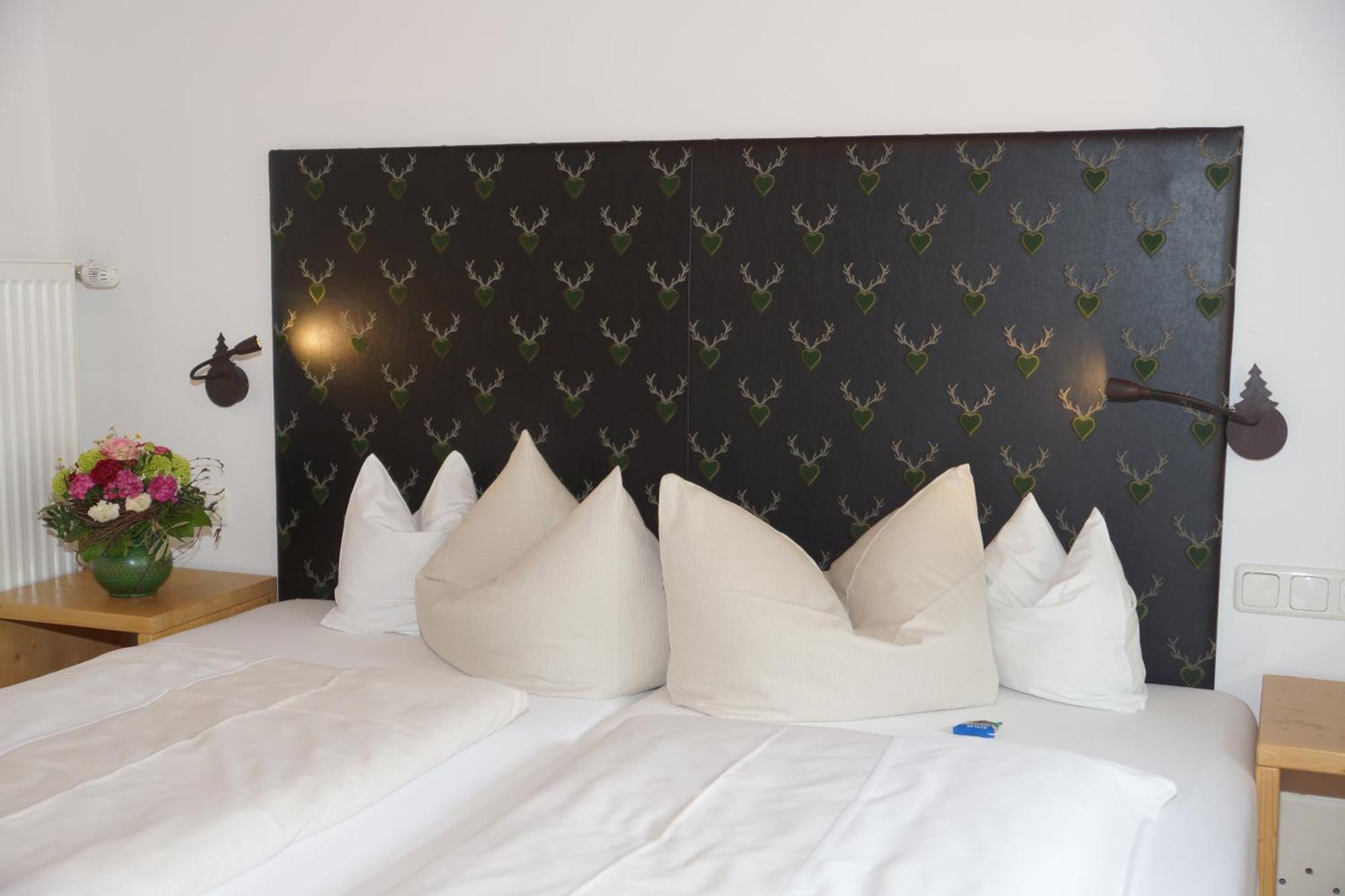 גרמיש-פרטנקירכן Hotel & Gasthof Fraundorfer מראה חיצוני תמונה